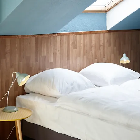 Hotel Liegeplatz 13 Kiel by Premiere Classe-3